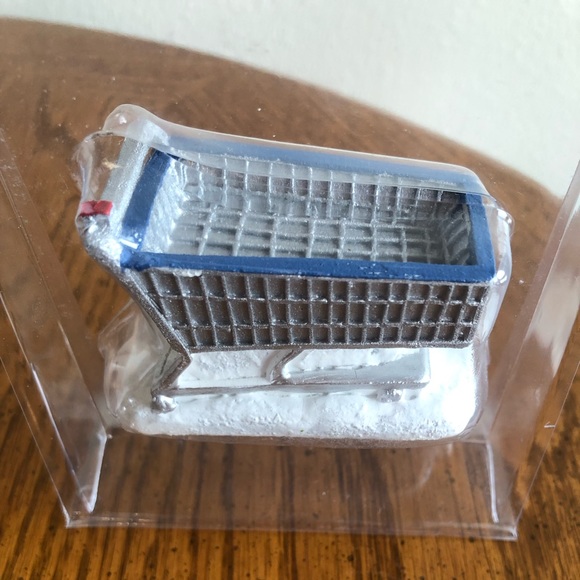 2023 Aldi Shopping Cart Holiday Village Accessory - Picture 3 of 3